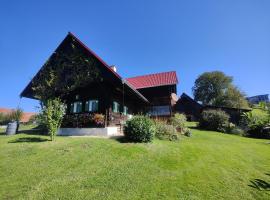 Foto di Hotel: Ferienhaus Müller Bauernhaus