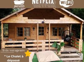 酒店照片: Le Chalet avec jacuzzi privatif