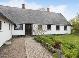 A picture of the hotel: Awesome Home In Gilleleje With Kitchen