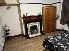 Hotel Photo: Leicester UK Fosse Park Shopping Centre Room 2