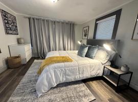 Foto do Hotel: Vibrant City Home 4BD 2BA