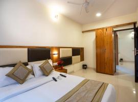 होटल की एक तस्वीर: Hotel The Golden Inn