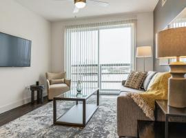 Foto di Hotel: Landing at Axis Waterfront - 2 Bedrooms in Downtown Benbrook