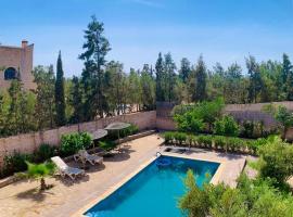 A picture of the hotel: Essaouira à louer, appartement avec piscine privée