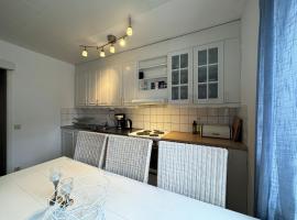 รูปภาพของโรงแรม: Nice, quiet apartment in central Karlstad