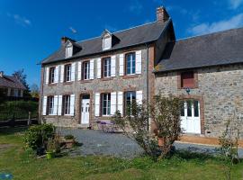 Hotel Photo: Charmante Maison à Coutances