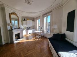 Хотел снимка: Charmant appartement haussmannien, très lumineux !