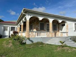 Casa Patricia, ξενοδοχείο σε Cades Bay