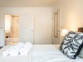 Hotel kuvat: Comfy 2-Bed Flat in Dartford, Kent.