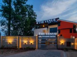 The Venue By Seasons Suites-