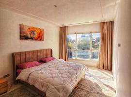 Hotel Photo: Le boeuf sur le toit soukra