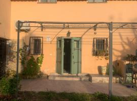 Hotel Photo: Case GIALLA E ROSA