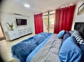 ホテル写真: Amplio apartamento renovado con 3 habitaciones, 3 baños, terrazas, Smart TV y wifi incluidos