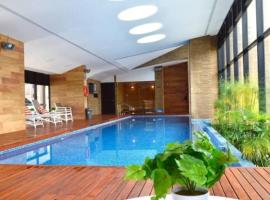 Foto do Hotel: View, pleasure & business Bogotá-25th floor pool !