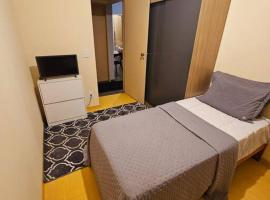 Hotelfotos: Quarto Cambuí l Apto compartilhado