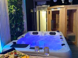 صور الفندق: Suite with jacuzzi and sauna