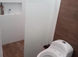 CASITA PARA FIN DE SEMANA, hotel v destinaci Chincha Baja