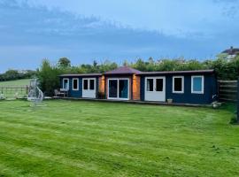 A picture of the hotel: Gorgeous countryside cabin