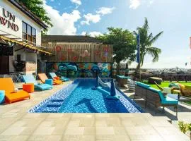 UNWND Boutique Hotel Camiguin, khách sạn ở Mambajao