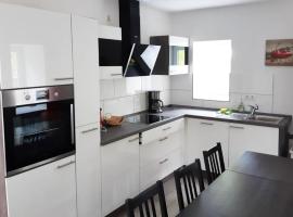 호텔 사진: home2stay Worker Houses Wernau Kitchen,Wifi,Smart TV,Parking ***