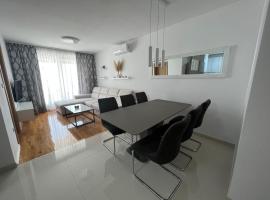 Foto do Hotel: New apartment near Split with garage