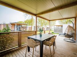 Vakantiepark Eiland van Maurik, hotel v destinaci Maurik