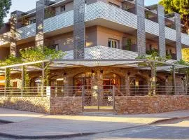 Hôtel La Ménado, Hotel in Cavalaire-sur-Mer