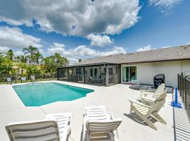 Фотографія готелю: Marco Island Home with Private Pool 2 Mi to Beaches