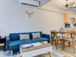 Hình ảnh khách sạn: The Moose #11 - Luxe Modern loft with King Bed, Free Parking & Wi-Fi