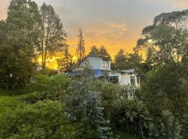 Hotel Foto: Cabaña Ecologica con vistas a la ciudad de Bogota