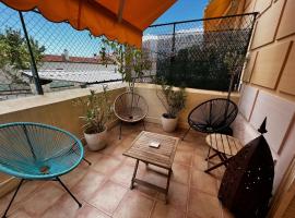 ホテル写真: Charmant appartement 2 chambres avec terrasse - Monaco Ville 150m du Palais ur le Rocher