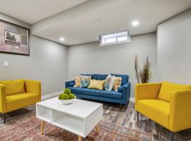 酒店照片: Modern 2 bedroom basement suite with kitchen and laundry