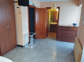 Hotel Photo: Hostal Bordillas