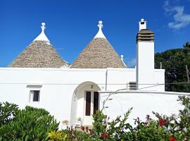 รูปภาพของโรงแรม: Trullo in piena valle d'itria del 1800