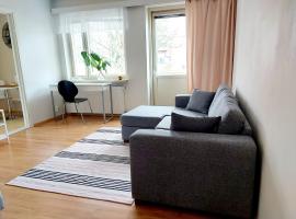 รูปภาพของโรงแรม: Spacious studio apartment near the center of Joensuu