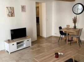 Ξενοδοχείο φωτογραφία: Appartement à 10 min de St Rémy