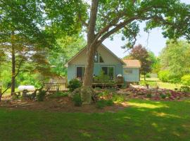 Fotos de Hotel: Ancient Oak Sanctuary Rural getaway, walking paths