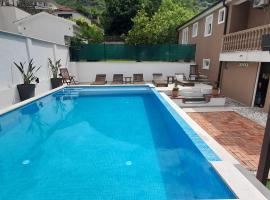 Villa Nikola, ξενοδοχείο στο Κότορ