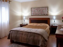 Casa Espaçosa perto de Angra, hôtel à Angra do Heroísmo