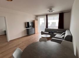 Foto do Hotel: 2 room apartment, balcony, new building, 301