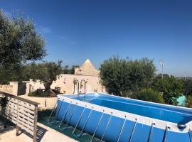 Zdjęcie hotelu: Trullo dell' Edera con piscina privata