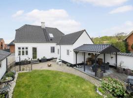 Hotel Photo: Stunning Home In Fjerritslev With Wifi