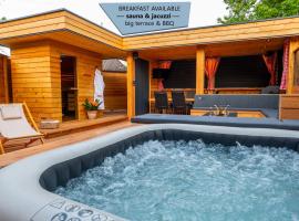 Hotel Photo: House "HISCA" With Private Terrace, BBQ, Fireplace, Sauna, Hot Tub