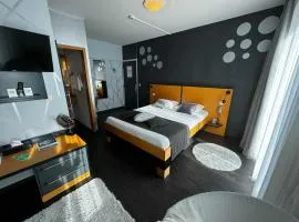 Hôtel Val de Poix- Logis Hôtel Restaurant