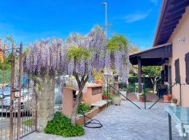 Hotel fotoğraf: Il Glicine di Luna, casa vacanze