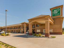 A picture of the hotel: Executive Inn & Suites Cushing
