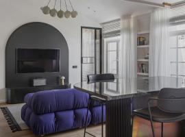 Hotel fotoğraf: cohost I In the Center of it All, NEW Gedimino pr Apartment w- AC