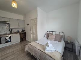 รูปภาพของโรงแรม: #2 Fully Refurbished Portsmouth Studio Apartment