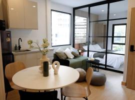 Photo de l’hôtel: 3 Bed 3 Bath / Luxury / 1 min walk to BTS Asok