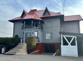 Zajazd Restauracja Derby, hotel v destinaci Błonie